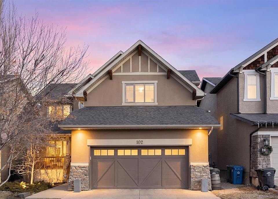 1st image of 102 Discovery Ridge Way SW