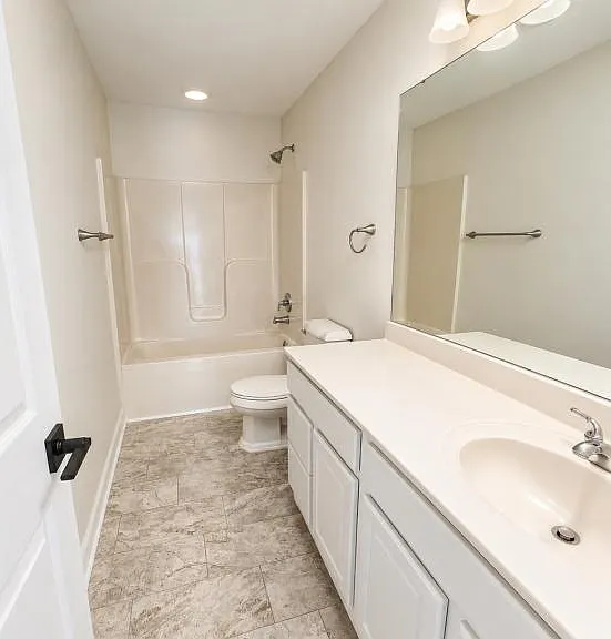 20563 Carmarthen Dr — Photo 11