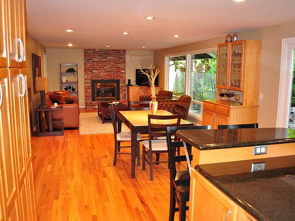5th image of 9035 SE 51st Pl