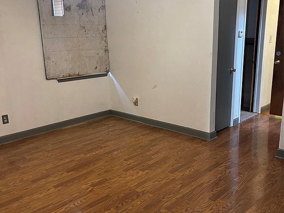 5th image of 7724 Braile St