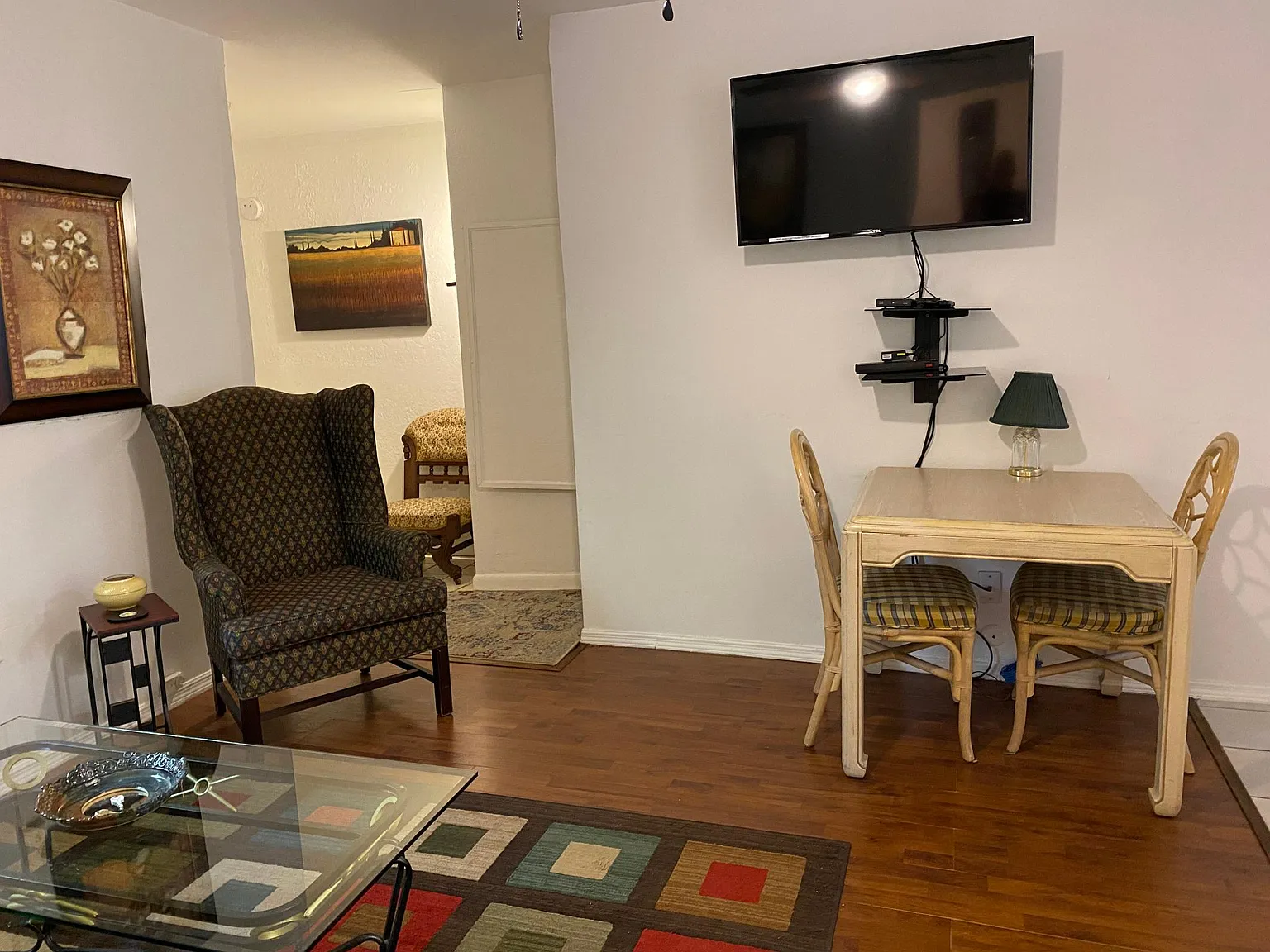 2 bed, 850 sqft, $1,890 — Photo 4