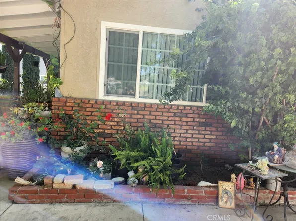 19107 Lyle Ave, Corona, CA 92881