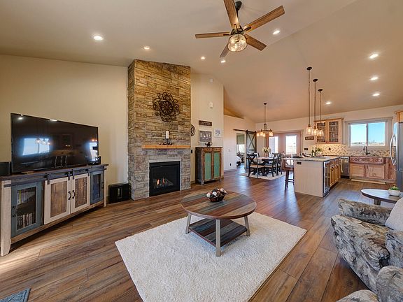 5th image of 2165 Paint Rock Dr