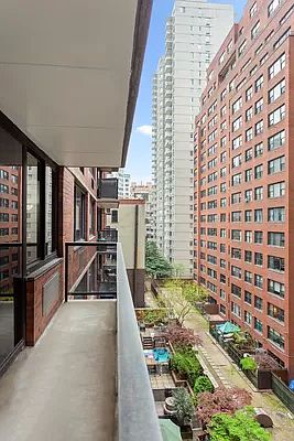 1st image of 510 E 80th St APT 6B