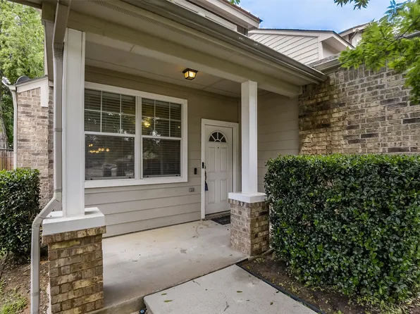 714 N Center St, Arlington, TX 76011