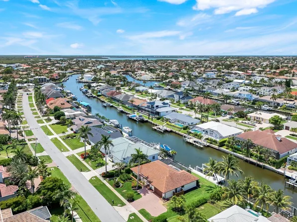 284 Polynesia Ct, Marco Island, FL 34145