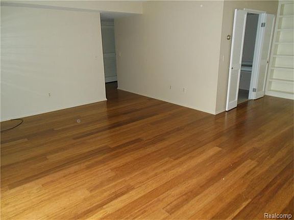 3rd image of 600 W Brown St #105-110-1