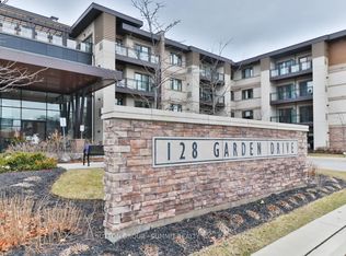 128 Garden Dr S #124, Oakville, ON L6K 0H7