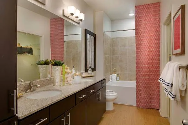 Residences at Lake Park — Photo 9