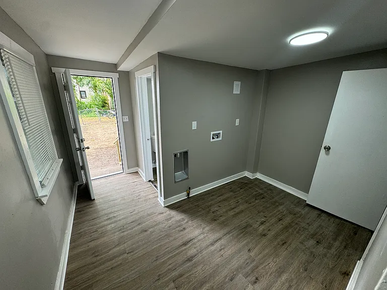 149 E Federal St — Photo 21