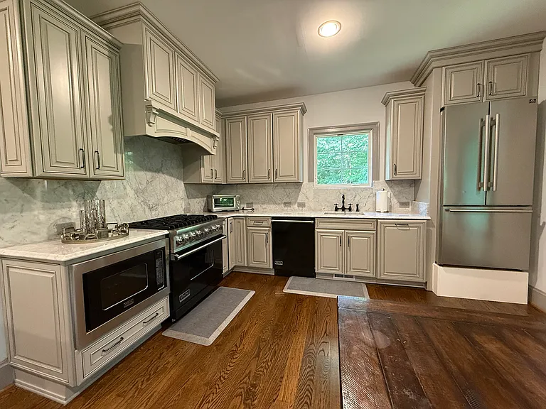8747 Brook Rd — Photo 10