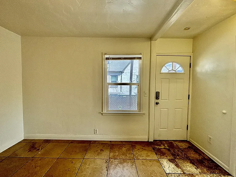 119 E Leslie Ave #2 — Photo 6