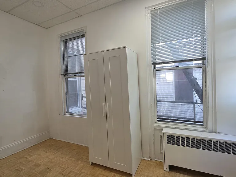 23 Sherman Pl #2 — Photo 16