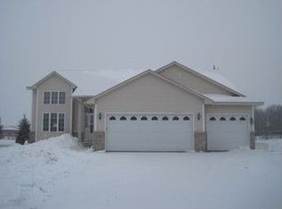 15341 Linnet St NW, Andover, MN 55304