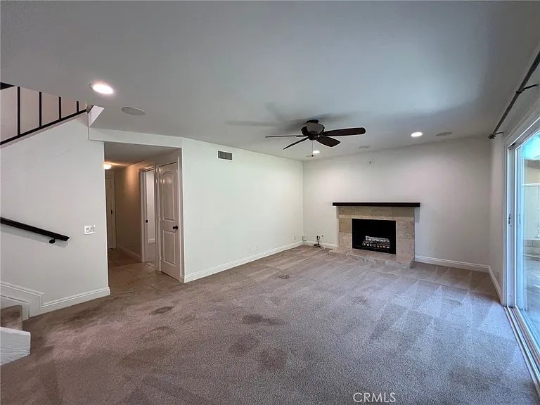 25281 Parthenon Ave — Photo 11