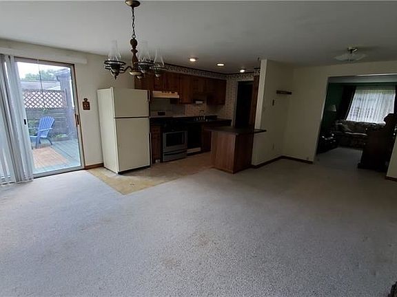 5th image of 204 Winslow Dr