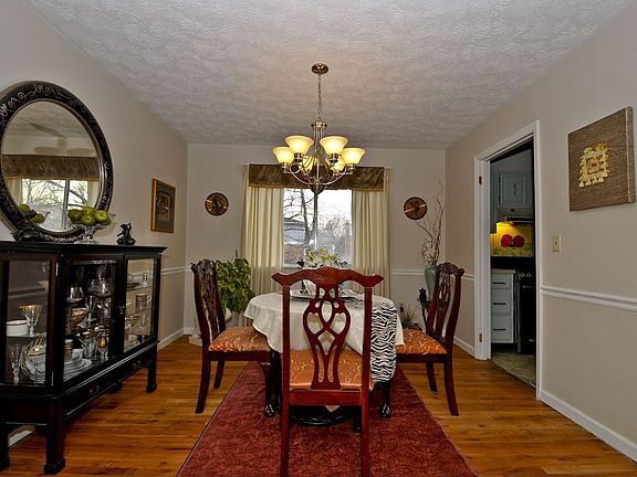 2nd image of 10632 Bradbury Dr