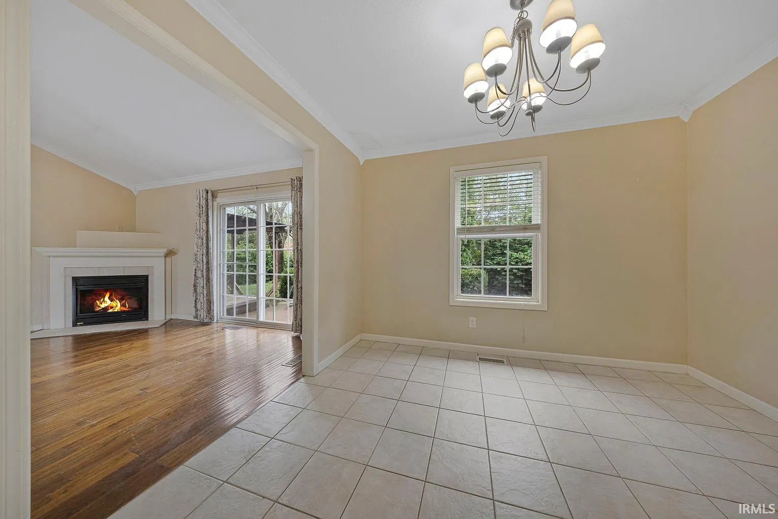 3 bed, 2.0 bath, 1519 sqft, $1,995 — Photo 3
