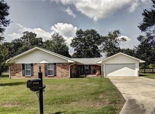 110 Twin Lakes Rd, Natchitoches, LA 71457