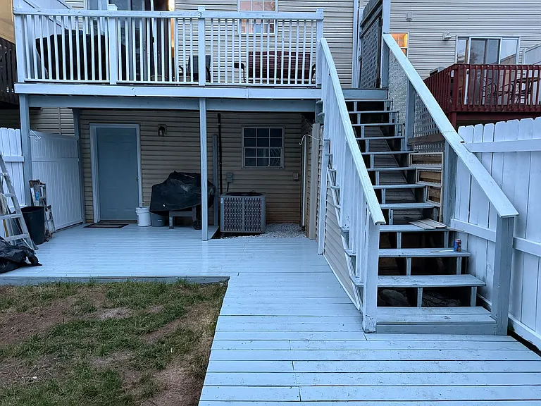 53 Mall Rd — Photo 10