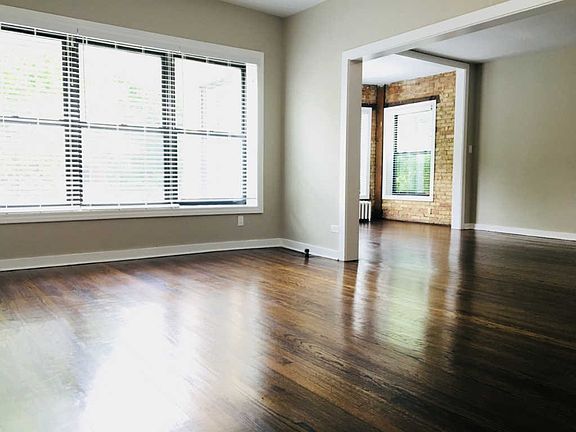 5th image of 717 W Cornelia Ave APT 1
