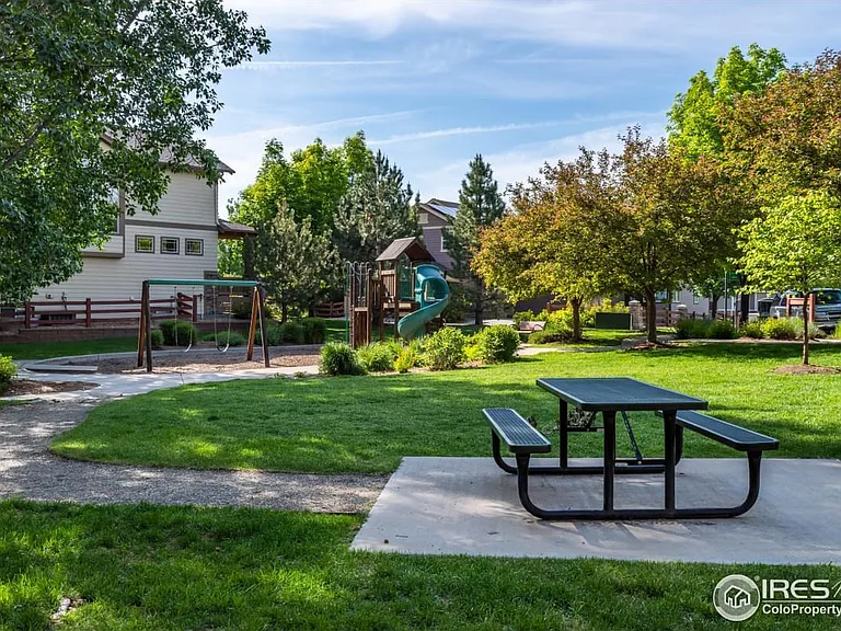 2197 Creekside Dr — Photo 22