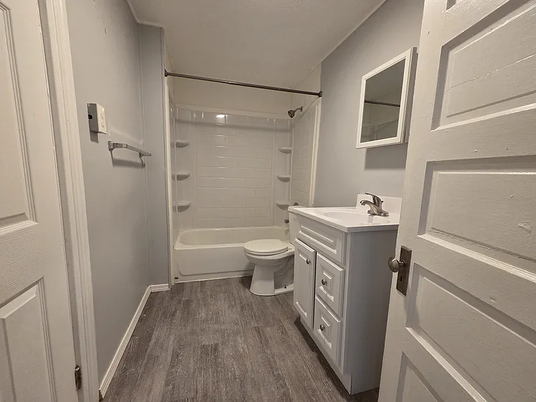 186 Bell St #3 — Photo 14