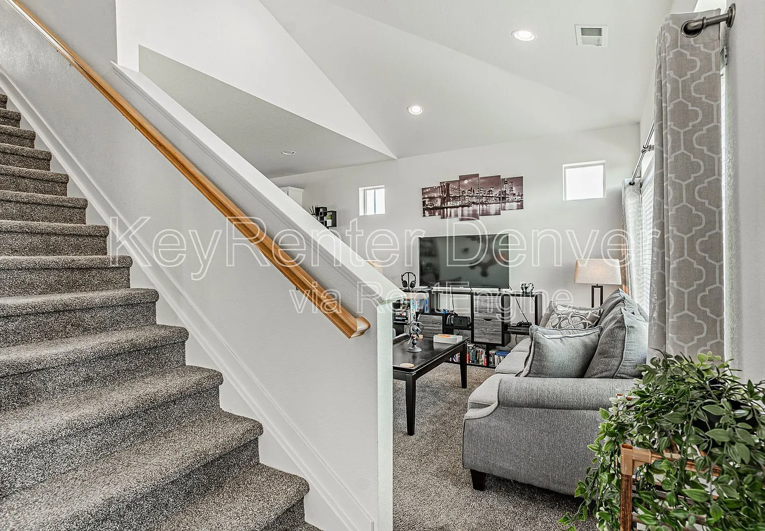 2 bed, 2.5 bath, 1182 sqft, $2,350 — Photo 3