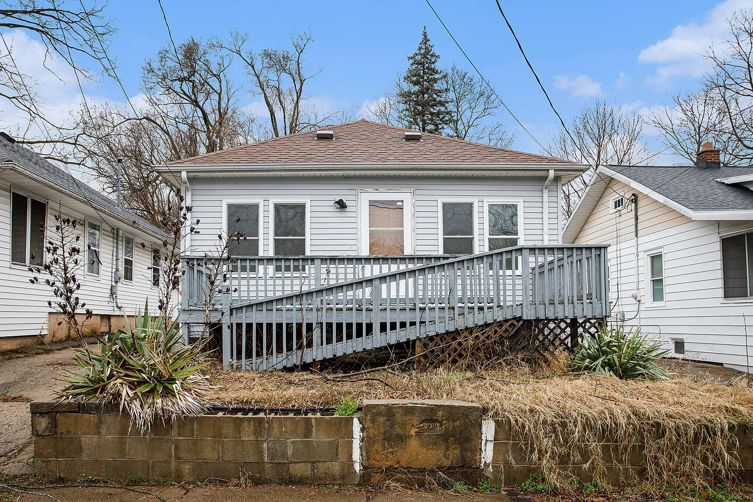 124 Webber St photo 1