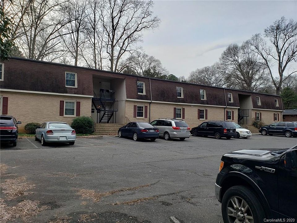 1st image of 295 Hatley Cir NE