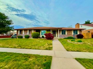 9218 S Sterling Dr, Sandy, UT 84093