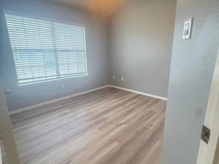 1900 Scofield Ridge Pkwy #2103 — Photo 12
