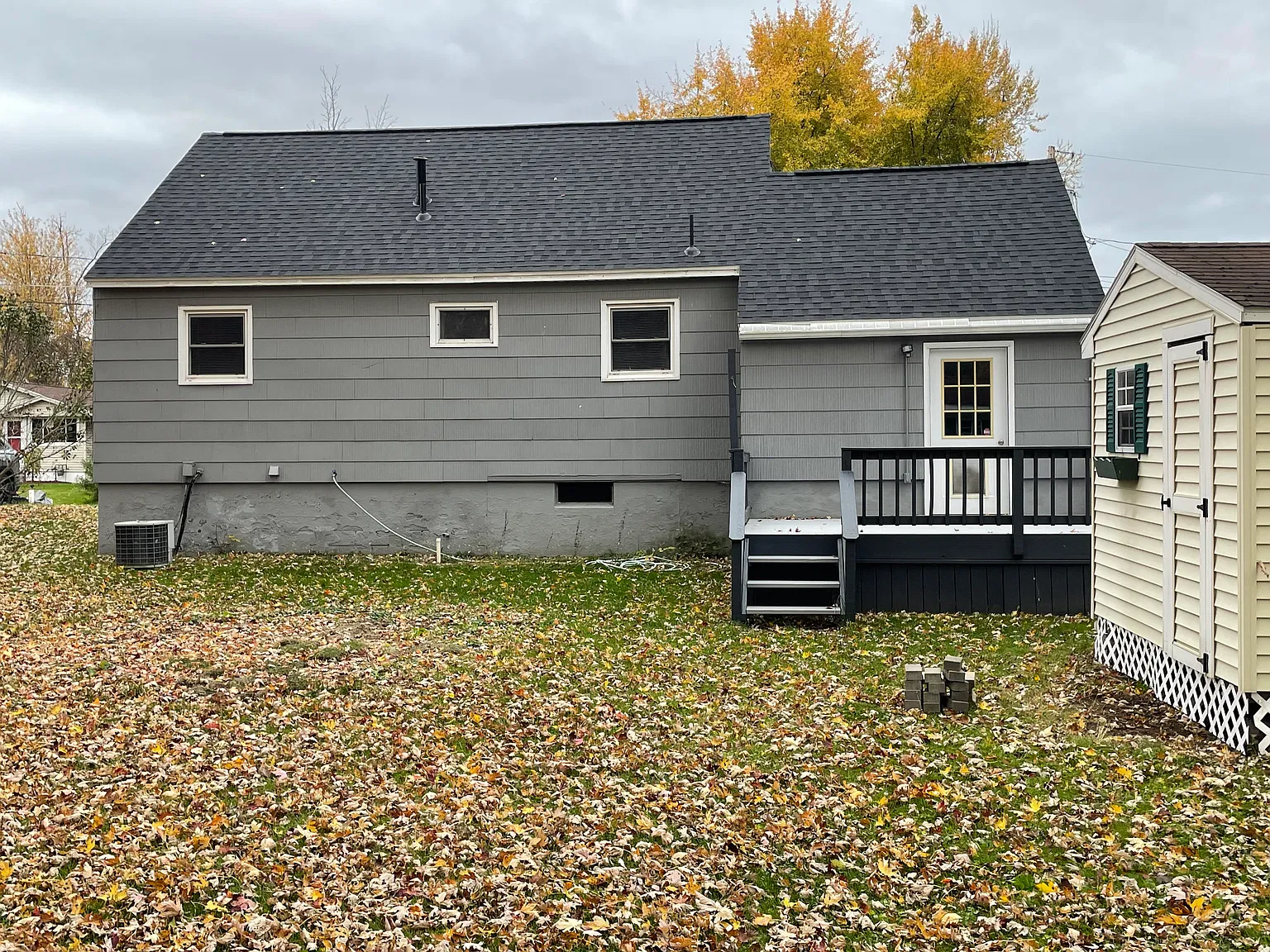 3 bed, 1080 sqft, $2,000 — Photo 2