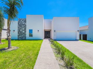 2405 Ken Kesey Dr, Laredo, TX 78041