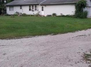 4895 Cemetery Rd, Morris, IL 60450