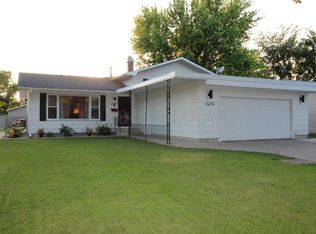 1425 19th St S, Fargo, ND 58103