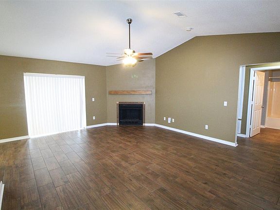 3rd image of 3037 Myrshine Dr