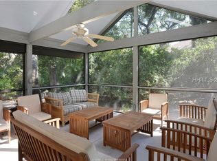 1 Deer Run Ln, Hilton Head Island, SC 29928