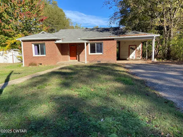 237 E 3rd St, Henderson, TN 38340