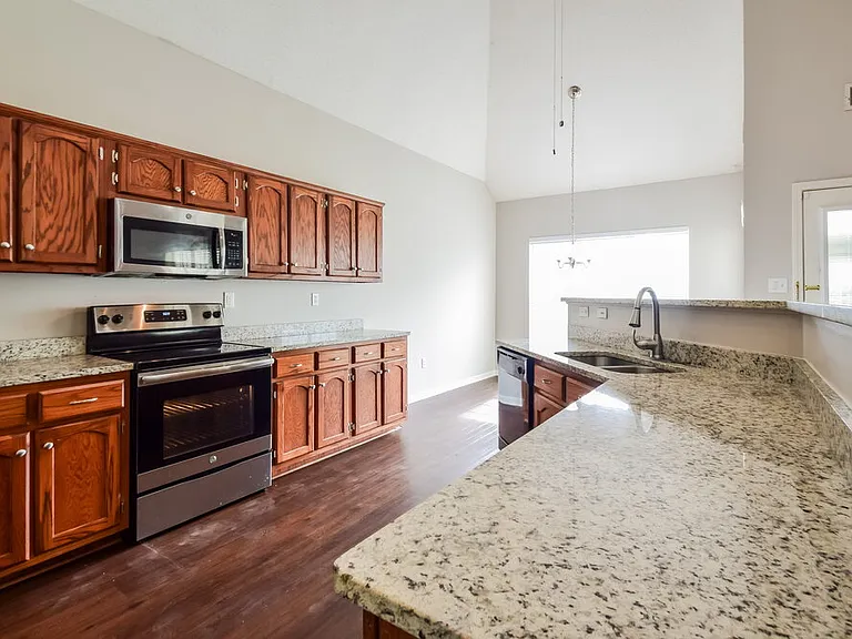 5678 Kuykendall Dr — Photo 8