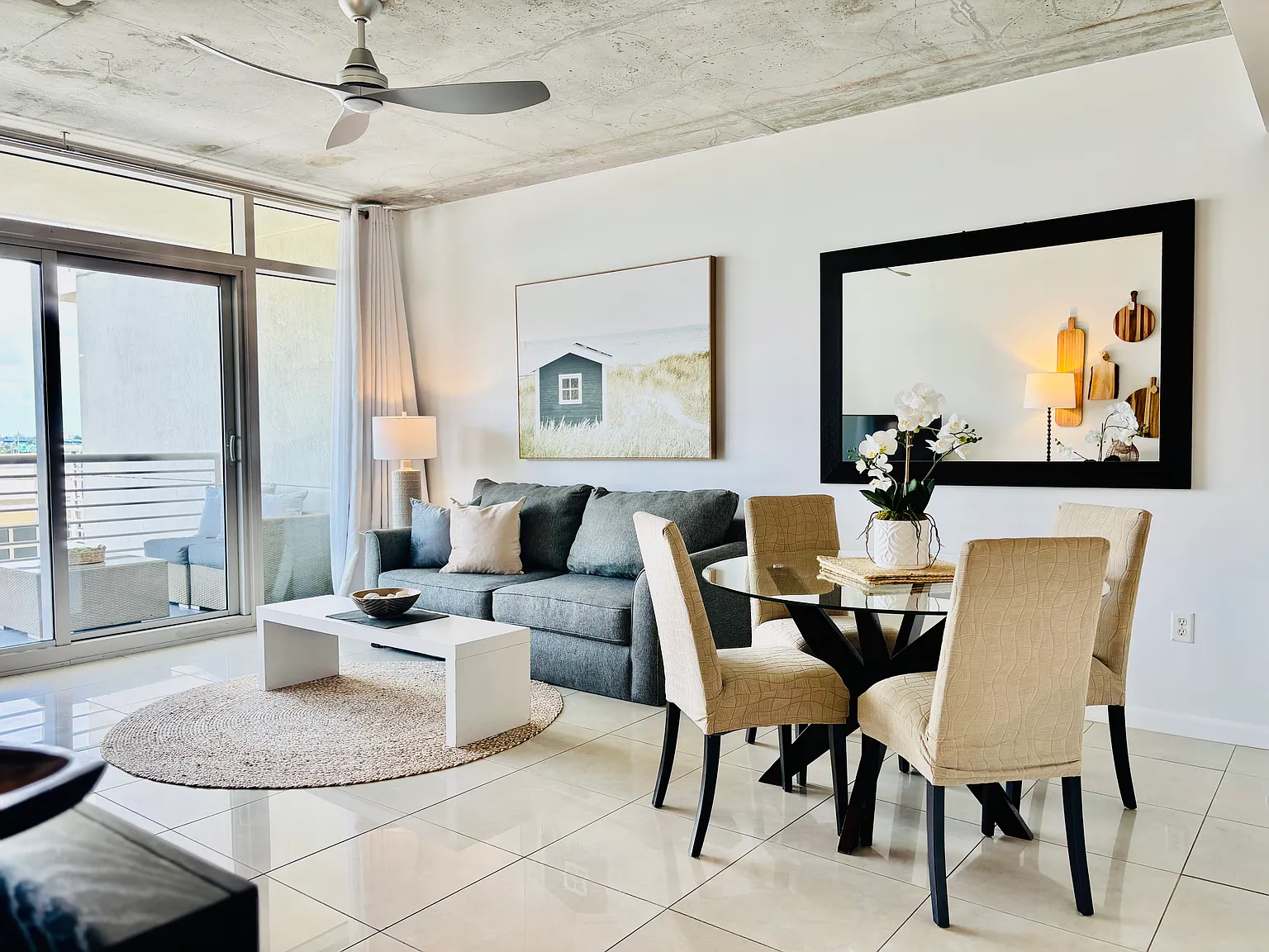 1 bed, 755 sqft, $4,200 — Photo 2