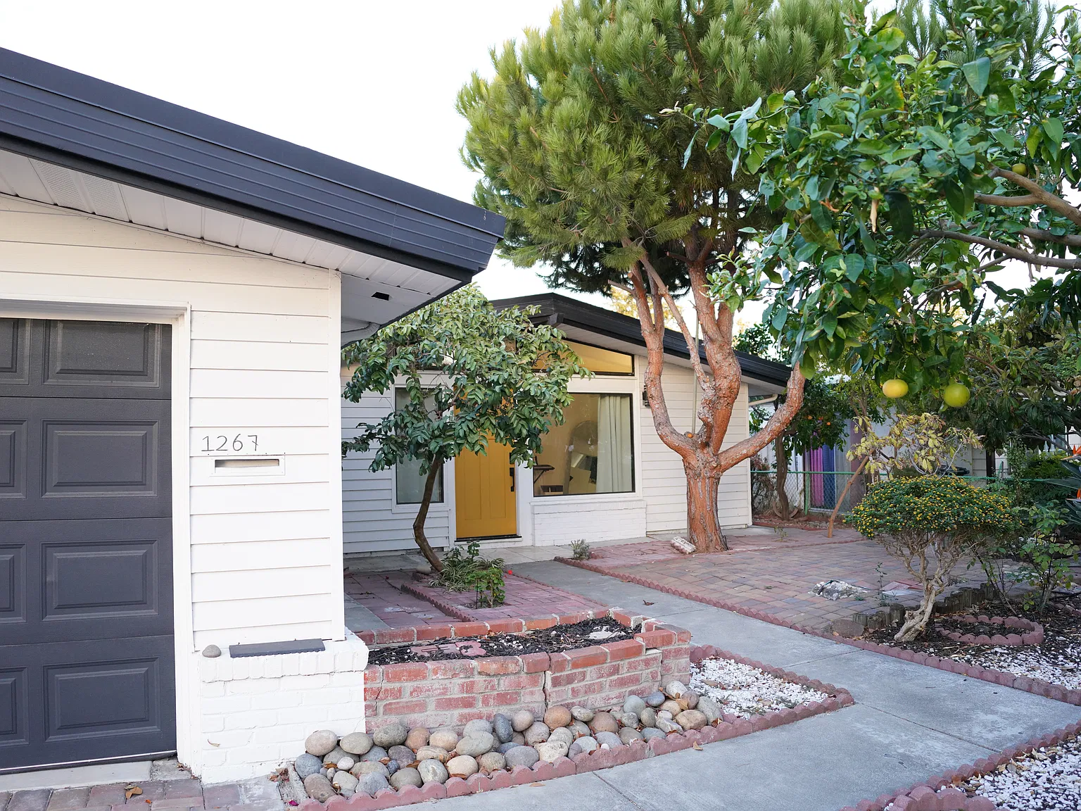 3 bed, 1486 sqft, $5,300 — Photo 2