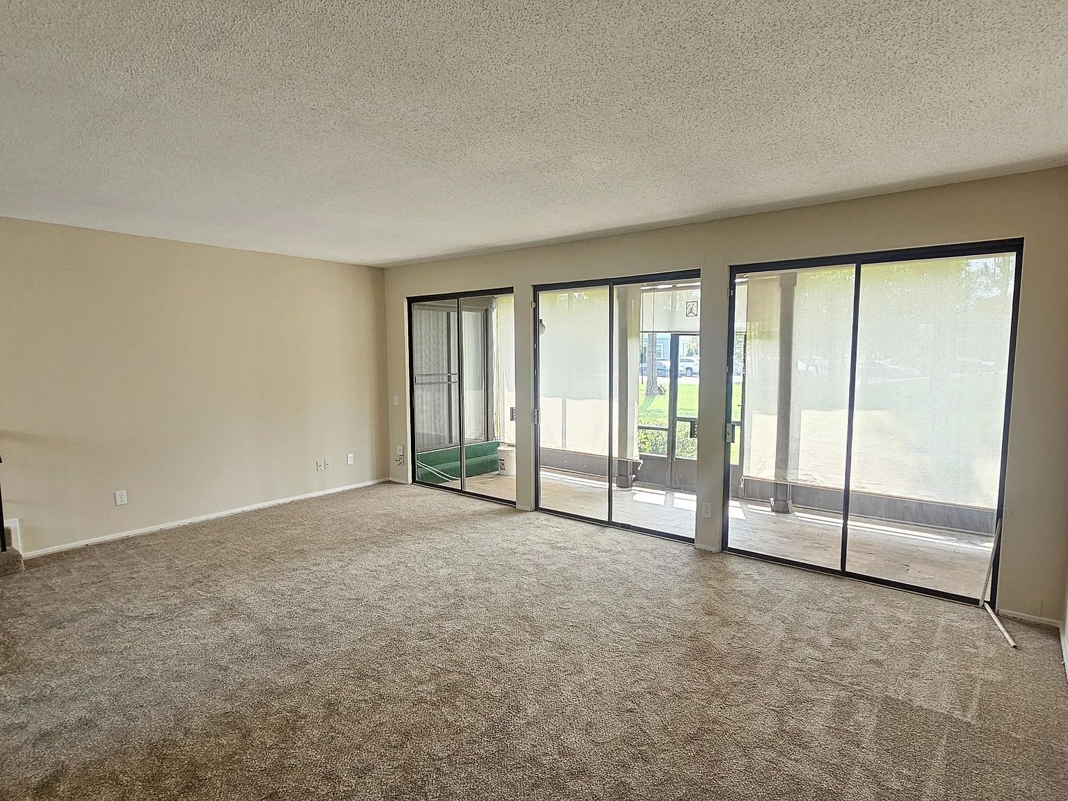Las Palmas Way - 7767 - D — Photo 1
