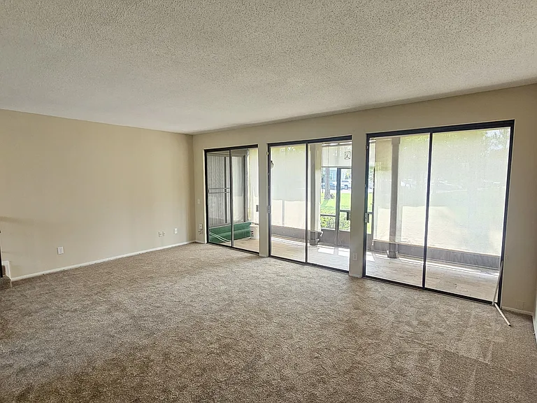 7767 Las Palmas Way #122-122-122 — Photo 1
