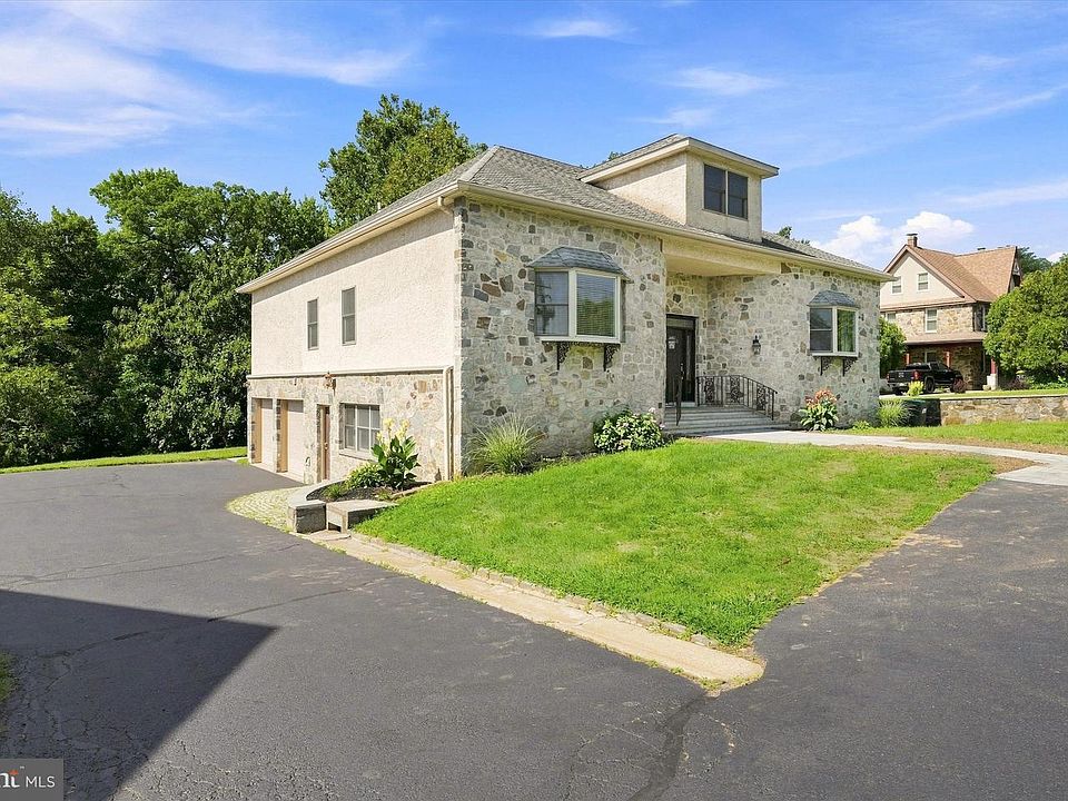 1st image of 744 Naamans Rd