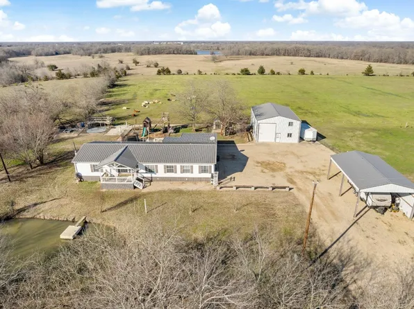 104 County Road 35080, Brookston, TX 75421