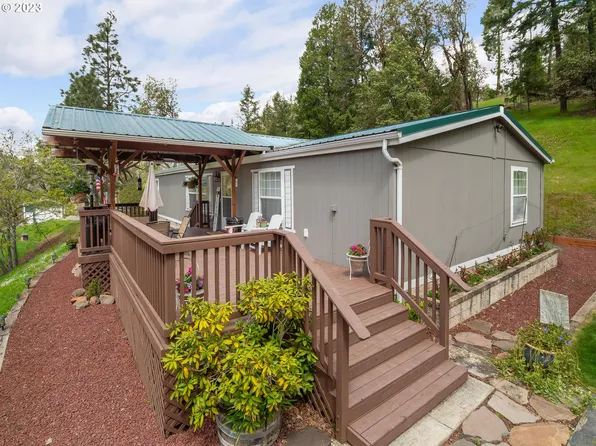 920 Rice Creek Rd, Winston, OR 97496