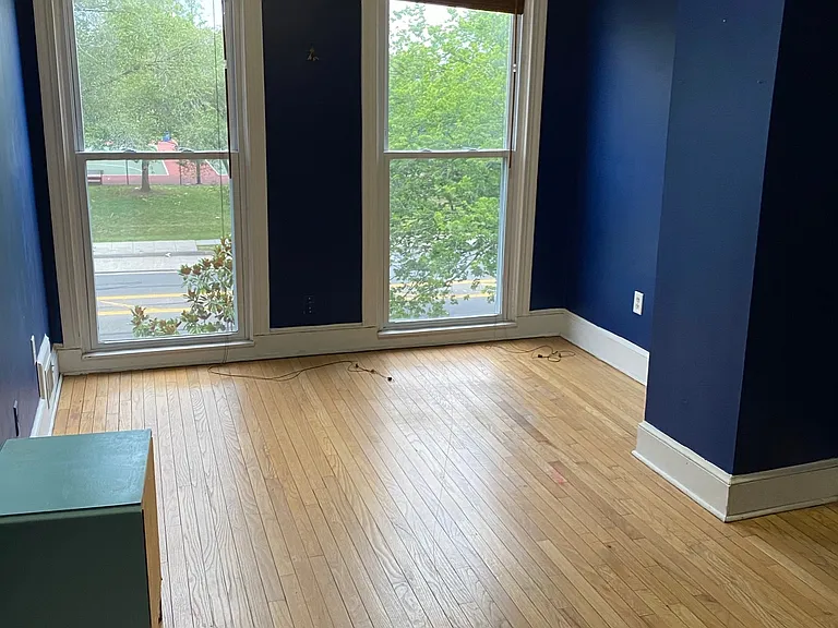 1827 E Capitol St SE — Photo 5