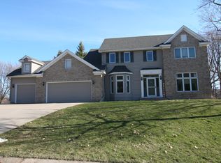 3310 Julian Dr, Chaska, MN 55318