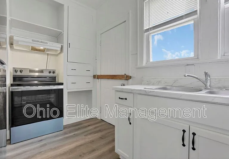 29 S Terrace Ave — Photo 12
